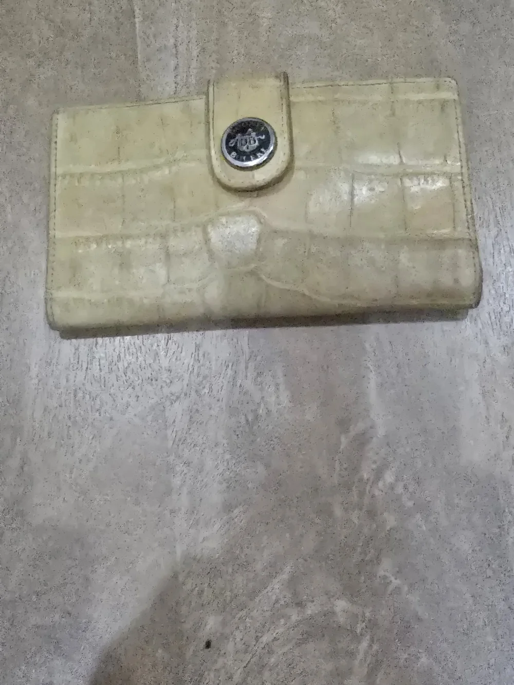 ​Vintage Dooney & Bourke Cream Croc Embossed Leather Continental WalletCheckbook